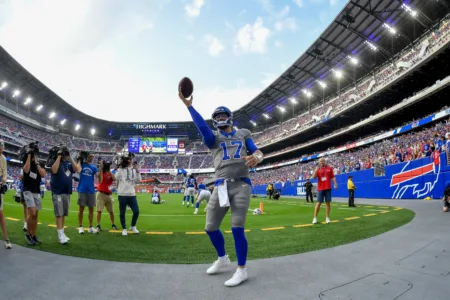 Bills hold first practice in new stadium